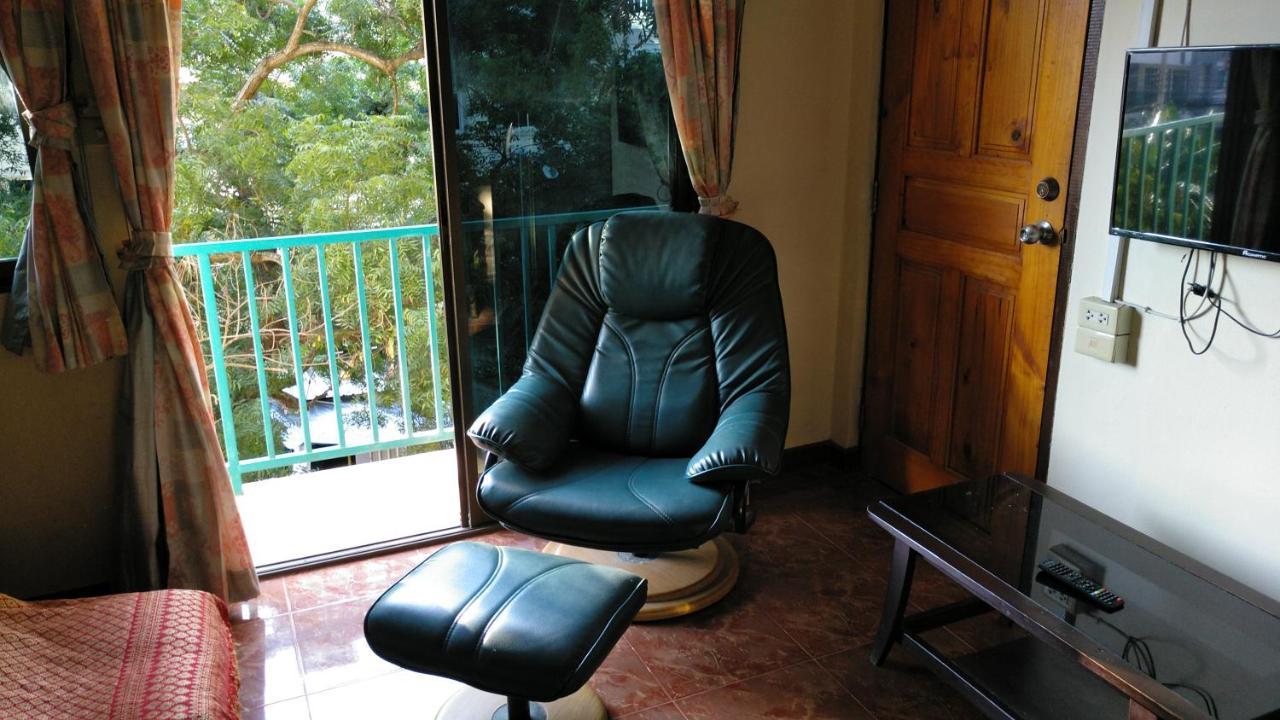 Guestpat Casabella Hotell Pattaya Exteriör bild