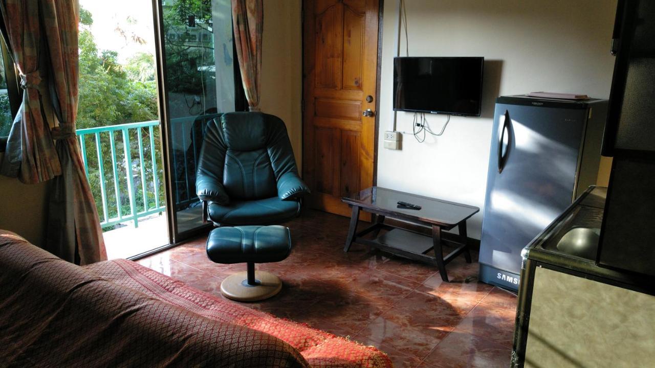 Guestpat Casabella Hotell Pattaya Exteriör bild
