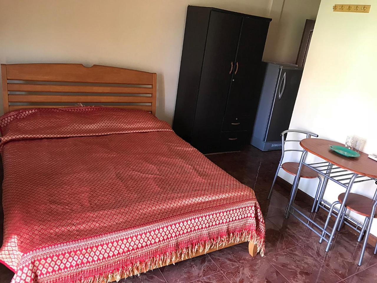 Guestpat Casabella Hotell Pattaya Exteriör bild