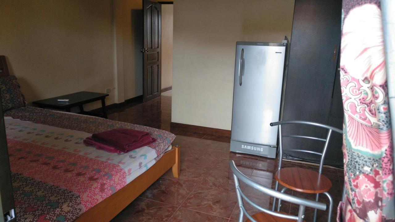 Guestpat Casabella Hotell Pattaya Exteriör bild