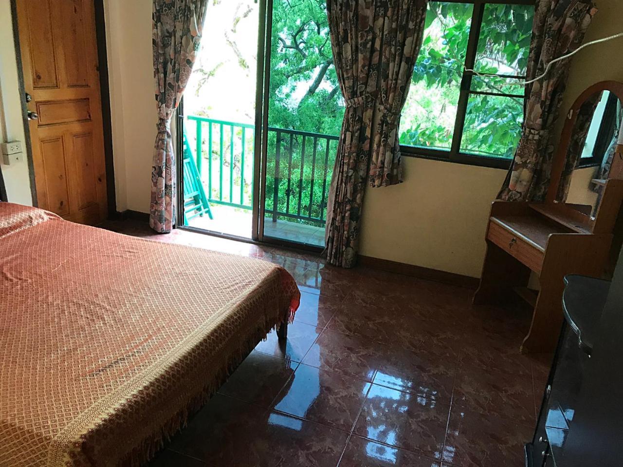 Guestpat Casabella Hotell Pattaya Exteriör bild