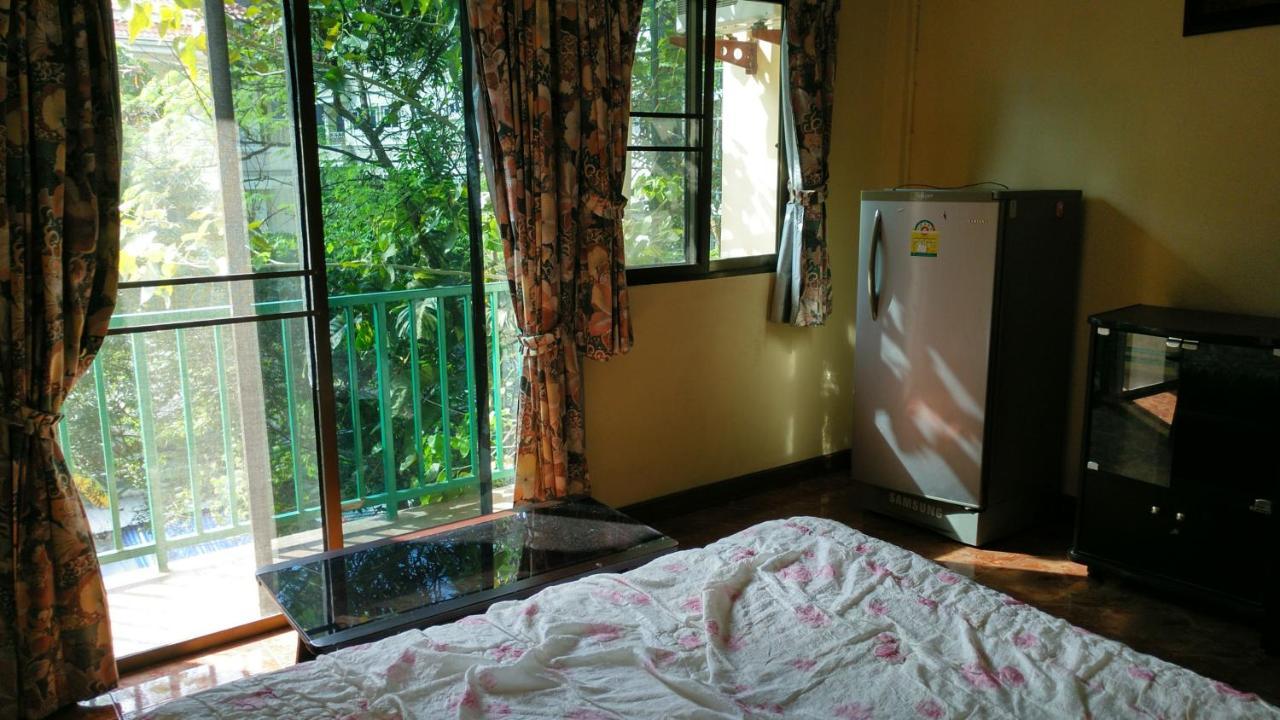 Guestpat Casabella Hotell Pattaya Exteriör bild